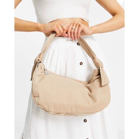 HVISK Handbags - HVISK Moon Shoulder Bag - Beige Textured Knot Detail Shoulder Bag